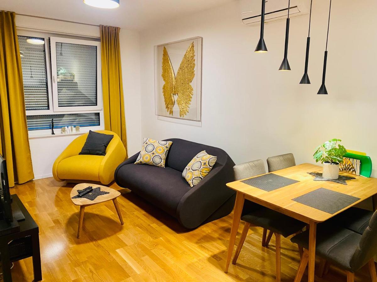 Studio Apartman Krila Wings- Parking In Garage Zágráb Kültér fotó
