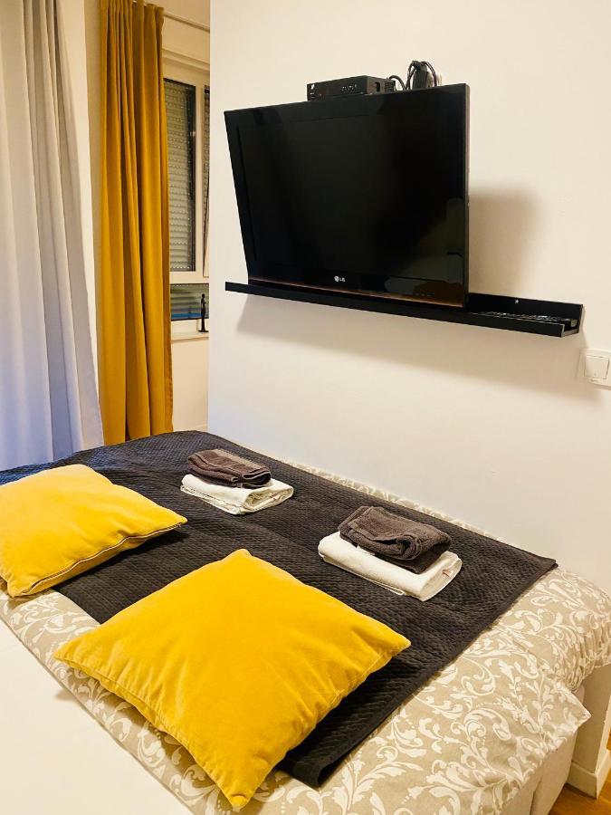 Studio Apartman Krila Wings- Parking In Garage Zágráb Kültér fotó