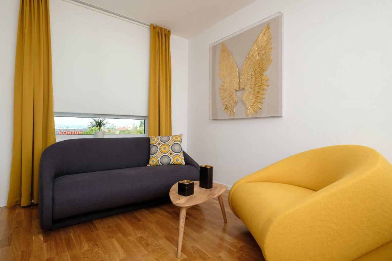 Studio Apartman Krila Wings- Parking In Garage Zágráb Kültér fotó